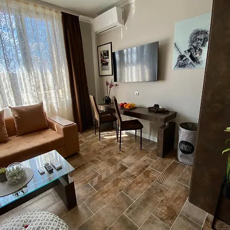 Luxury Ivon Hotel de apartamente 4*