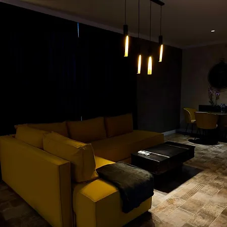 Luxury Ivon Hotel apartamentowy 4*