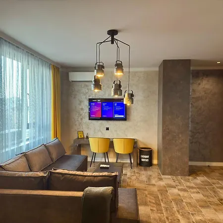 Luxury Ivon