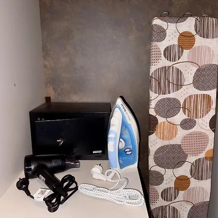Luxury Ivon Hotel apartamentowy