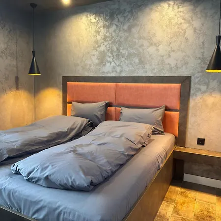 Hotel apartamentowy Luxury Ivon