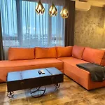 Luxury Ivon Aparthotel 4*