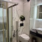 Luxury Ivon Aparthotel