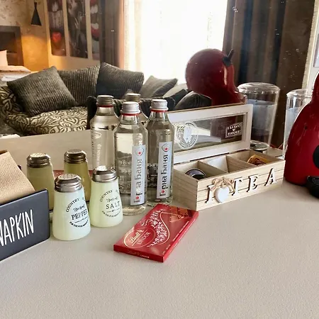 Luxury Ivon