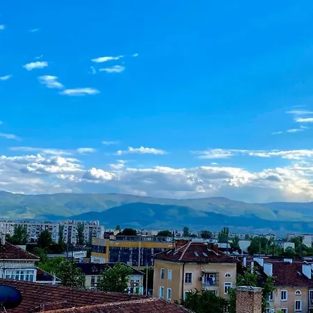 Luxury Ivon Hotel apartamentowy