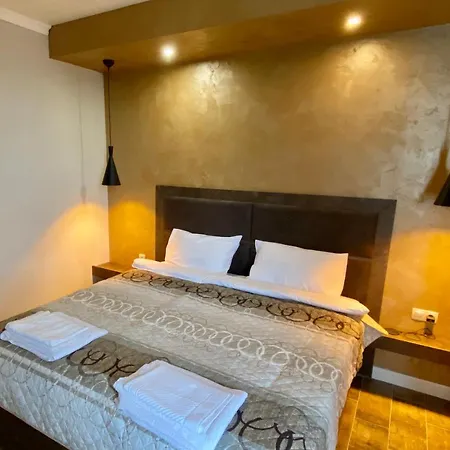 Luxury Ivon