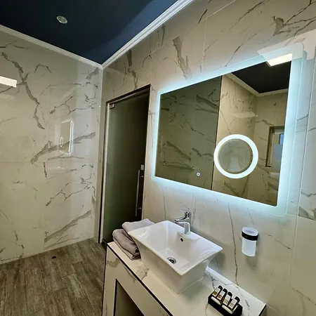 Luxury Ivon 4* بلوفديف
