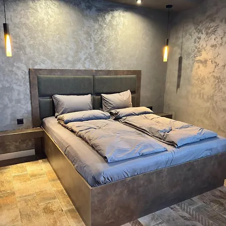 Luxury Ivon Aparthotel