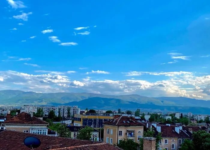 Luxury Ivon Aparthotel